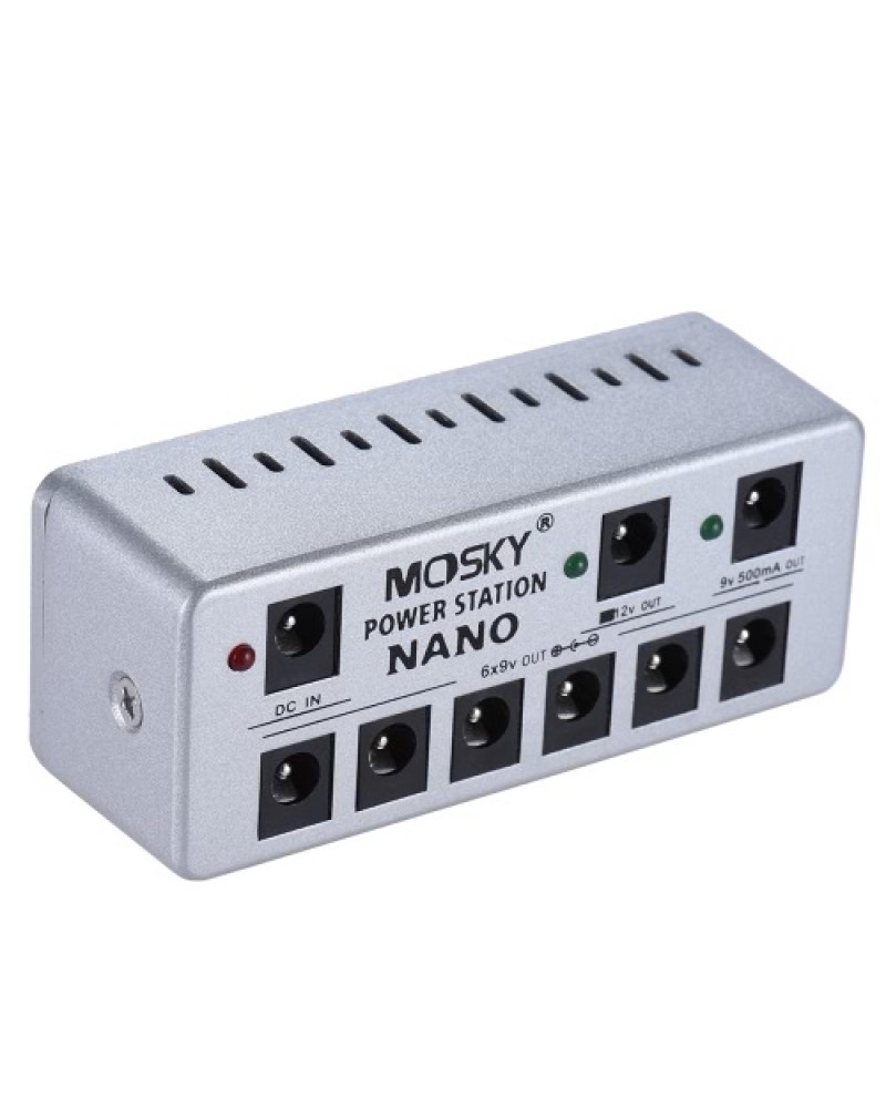 Guitar Effects  Mini Power Supply 8 Isolated DC Outputs 7 * 9V/ 1 * 12V with Cables Power Adapter