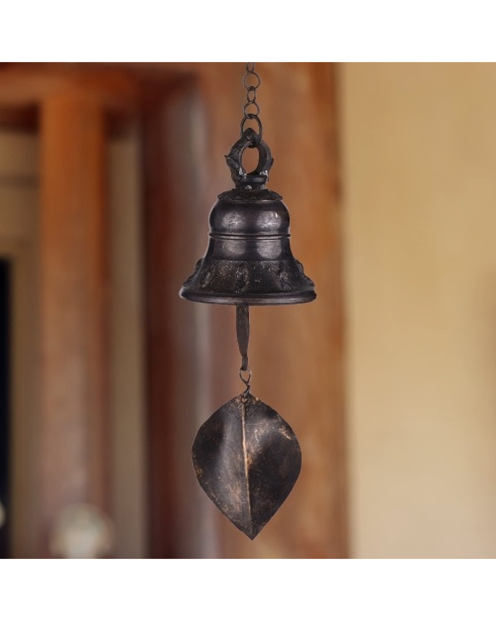 Wind Bell Vintage Style Hanging Chime Metal Wind Bell with Hanging Loop for Home Garden Yard Decor (6.5cm Diameter)